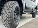 ロング　エクシード　４ＷＤ　２インチリフトアップ　ＢＦグッドリッチタイヤ　ＮＩＴＲＯ　ＰＯＷＥＲ１７インチＡＷ　ブラックアウト　インナーブラック　Ｒスポイラー　テールランプカバー　ナビ　Ｂカメラ　ＥＴＣ　クルコン（56枚目）