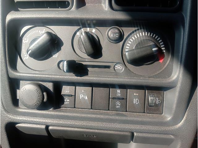 スーパーキャリイ X ユーザー買取 軽トラック AT 衝突被害軽減システム クリアランスソナー レーンアシスト アイドリングストップ 電動格納ミラー ESC エアコン パワーウィンドウ 運転席エアバッグ 助手席エアバッグ(17枚目)