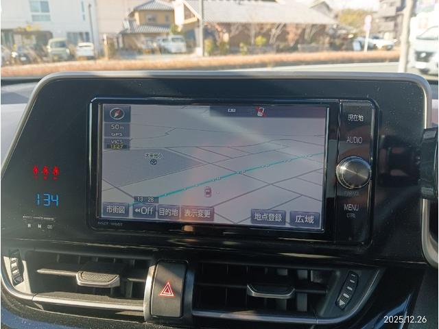 Ｃ－ＨＲ Ｇ　ユーザー買取　１年保証付き　バックカメラ　クリアランスソナー　オートクルーズコントロール　レーンアシスト　衝突被害軽減システム　ナビ　ＴＶ　オートマチックハイビーム　アルミホイール　スマートキー（4枚目）