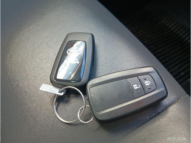 Ｃ－ＨＲ Ｇ　ユーザー買取　１年保証付き　バックカメラ　クリアランスソナー　オートクルーズコントロール　レーンアシスト　衝突被害軽減システム　ナビ　ＴＶ　オートマチックハイビーム　アルミホイール　スマートキー（24枚目）