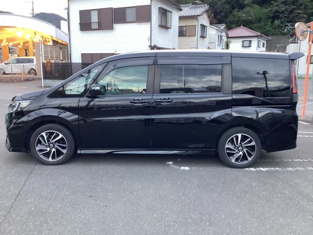 ステップワゴンスパーダ スパーダ・クールスピリット　ホンダセンシング　車検整備付　オートクルーズコントロール　レーンアシスト　衝突被害軽減システム　ＬＥＤヘッドランプ　スマートキー　アイドリングストップ　ＣＶＴ　アルミホイール　盗難防止システム　衝突安全ボディ　ＡＢＳ（4枚目）