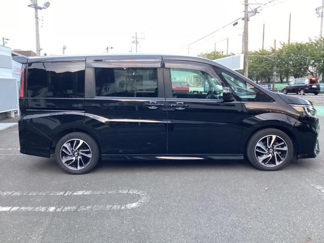 ステップワゴンスパーダ スパーダ・クールスピリット　ホンダセンシング　車検整備付　オートクルーズコントロール　レーンアシスト　衝突被害軽減システム　ＬＥＤヘッドランプ　スマートキー　アイドリングストップ　ＣＶＴ　アルミホイール　盗難防止システム　衝突安全ボディ　ＡＢＳ（5枚目）