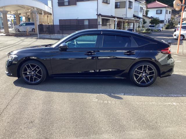 シビック ＥＸ　１．５Ｌ　ＶＴＥＣターボ　ワンオーナー　禁煙車　クリアランスソナー　レーンアシスト　オートクルーズコントロール　衝突被害軽減システム　専用アルミホイール　スマートキー　盗難防止システム　衝突安全ボディ（5枚目）