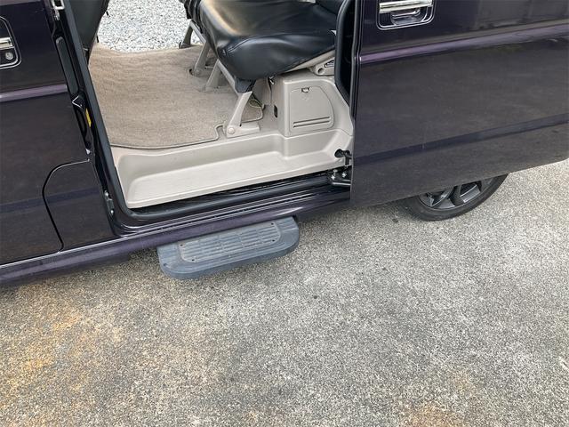 エブリイワゴン ＰＺターボスペシャル　バックカメラ　両側電動スライドドア　ナビ　ＨＩＤ　キーレスエントリー　電動格納ミラー　ＡＴ　盗難防止システム　ＡＢＳ　アルミホイール　　　社外　サスペンション　社外マフラー社外シートカバー（17枚目）