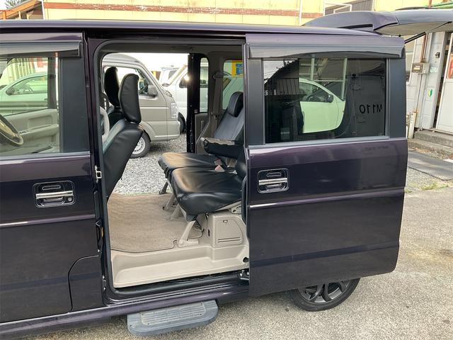 エブリイワゴン ＰＺターボスペシャル　バックカメラ　両側電動スライドドア　ナビ　ＨＩＤ　キーレスエントリー　電動格納ミラー　ＡＴ　盗難防止システム　ＡＢＳ　アルミホイール　　　社外　サスペンション　社外マフラー社外シートカバー（18枚目）