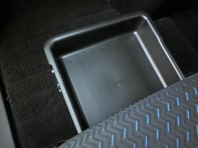 ルーミー カスタムＧ　ワンオーナー　衝突被害軽減システム　横滑り防止機能　ＡＢＳ　エアバッグ　オートクルーズコントロール　盗難防止装置　アイドリングストップ　バックカメラ　ＥＴＣ　ドラレコ　ミュージックプレイヤー接続可（13枚目）