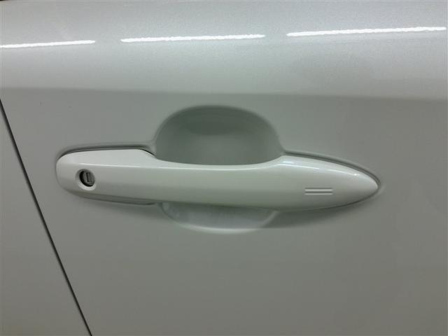 カローラツーリング ハイブリッド ダブルバイビー ハイブリッド 安全装備 衝突被害軽減システム 横滑り防止機能 ABS エアバッグ オートクルーズコントロール 盗難防止装置 ナビ バックカメラ ETC ドラレコ ミュージックプレイヤー接続可 キーレス(7枚目)