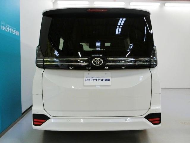 ヴォクシー Ｓ－Ｚ　ワンオーナー　安全装備　衝突被害軽減システム　横滑り防止機能　ＡＢＳ　エアバッグ　オートクルーズコントロール　盗難防止装置　バックカメラ　後席モニター　ＥＴＣ　ミュージックプレイヤー接続可　ＣＤ（6枚目）