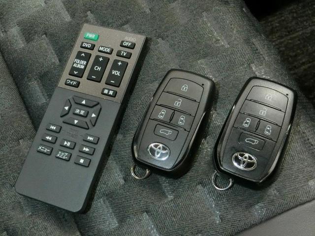 ヴォクシー Ｓ－Ｚ　ワンオーナー　安全装備　衝突被害軽減システム　横滑り防止機能　ＡＢＳ　エアバッグ　オートクルーズコントロール　盗難防止装置　バックカメラ　後席モニター　ＥＴＣ　ミュージックプレイヤー接続可　ＣＤ（22枚目）