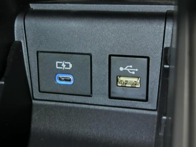 ヴォクシー Ｓ－Ｚ　ワンオーナー　安全装備　衝突被害軽減システム　横滑り防止機能　ＡＢＳ　エアバッグ　オートクルーズコントロール　盗難防止装置　バックカメラ　後席モニター　ＥＴＣ　ミュージックプレイヤー接続可　ＣＤ（26枚目）