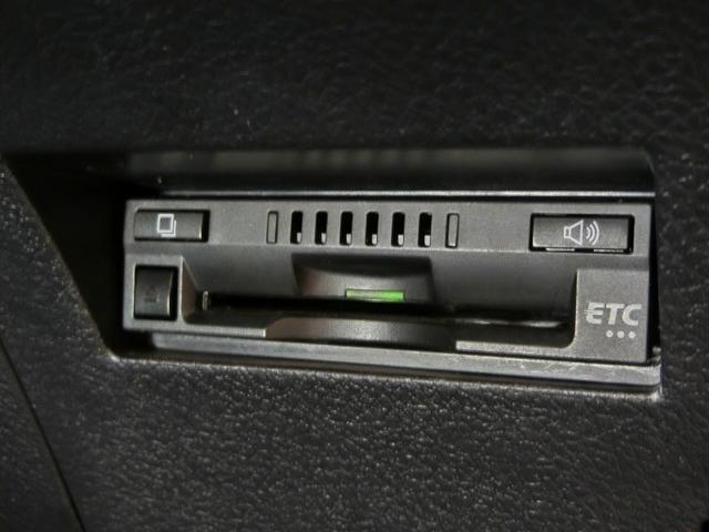 カローラフィールダー １．５Ｇ　ダブルバイビー　ワンオーナー　安全装備　衝突被害軽減システム　横滑り防止機能　ＡＢＳ　エアバッグ　盗難防止装置　アイドリングストップ　バックカメラ　ＥＴＣ　ドラレコ　ミュージックプレイヤー接続可　ＣＤ　スマートキー（13枚目）