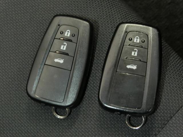 カローラ ハイブリッド　Ｇ－Ｘ　ハイブリッド　安全装備　衝突被害軽減システム　横滑り防止機能　ＡＢＳ　エアバッグ　オートクルーズコントロール　盗難防止装置　ナビ　バックカメラ　ＥＴＣ　ドラレコ　ミュージックプレイヤー接続可　キーレス（17枚目）