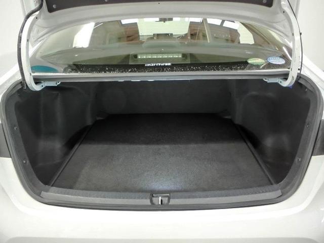 カローラ ハイブリッド　Ｇ－Ｘ　ハイブリッド　安全装備　衝突被害軽減システム　横滑り防止機能　ＡＢＳ　エアバッグ　オートクルーズコントロール　盗難防止装置　ナビ　バックカメラ　ＥＴＣ　ドラレコ　ミュージックプレイヤー接続可　キーレス（30枚目）