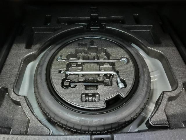 カローラ ハイブリッド　Ｇ－Ｘ　ハイブリッド　安全装備　衝突被害軽減システム　横滑り防止機能　ＡＢＳ　エアバッグ　オートクルーズコントロール　盗難防止装置　ナビ　バックカメラ　ＥＴＣ　ドラレコ　ミュージックプレイヤー接続可　キーレス（31枚目）