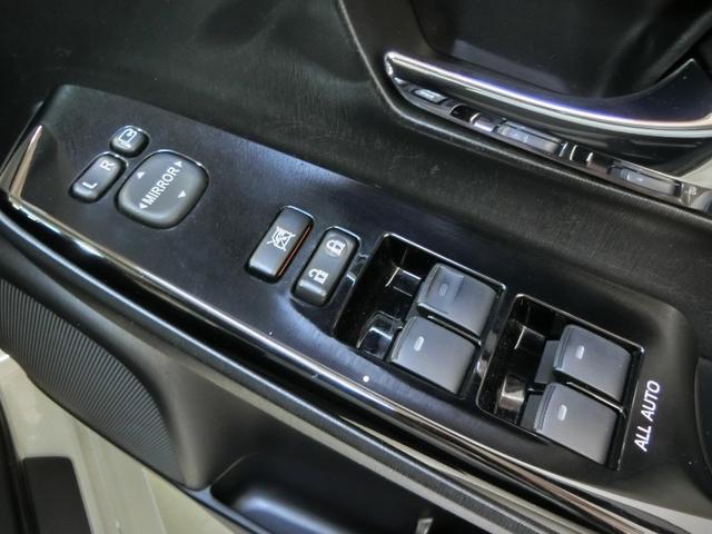 プリウスα Ｓ　チューン　ブラックＩＩ　ハイブリッド　ワンオーナー　安全装備　衝突被害軽減システム　横滑り防止機能　ＡＢＳ　エアバッグ　オートクルーズコントロール　盗難防止装置　バックカメラ　ＥＴＣ　ミュージックプレイヤー接続可　ＣＤ（29枚目）