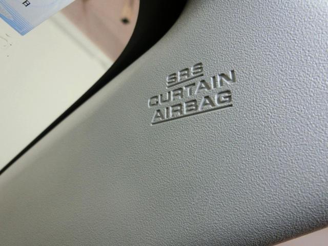 プリウス Ｓ　ハイブリッド　ワンオーナー　安全装備　横滑り防止機能　ＡＢＳ　エアバッグ　盗難防止装置　バックカメラ　ＥＴＣ　ドラレコ　ミュージックプレイヤー接続可　ＣＤ　スマートキー　キーレス　フル装備　オートマ（10枚目）