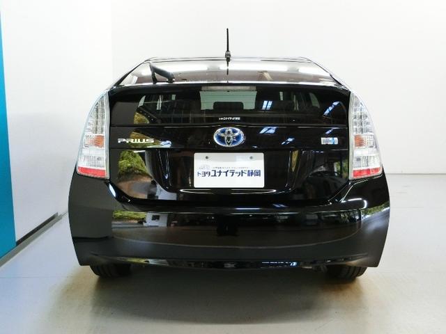 プリウス Ｓ　ハイブリッド　ワンオーナー　安全装備　横滑り防止機能　ＡＢＳ　エアバッグ　盗難防止装置　バックカメラ　ＥＴＣ　ドラレコ　ミュージックプレイヤー接続可　ＣＤ　スマートキー　キーレス　フル装備　オートマ（23枚目）