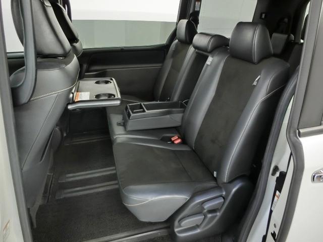 ノア Si ダブルバイビーII ワンオーナー 衝突被害軽減システム 横滑り防止機能 ABS エアバッグ オートクルーズコントロール 盗難防止装置 アイドリングストップ バックカメラ 後席モニター ETC ドラレコ CD スマートキー(11枚目)