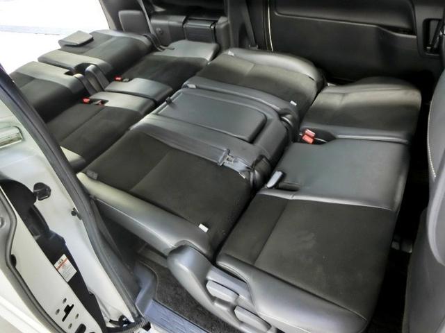 ノア Si ダブルバイビーII ワンオーナー 衝突被害軽減システム 横滑り防止機能 ABS エアバッグ オートクルーズコントロール 盗難防止装置 アイドリングストップ バックカメラ 後席モニター ETC ドラレコ CD スマートキー(16枚目)