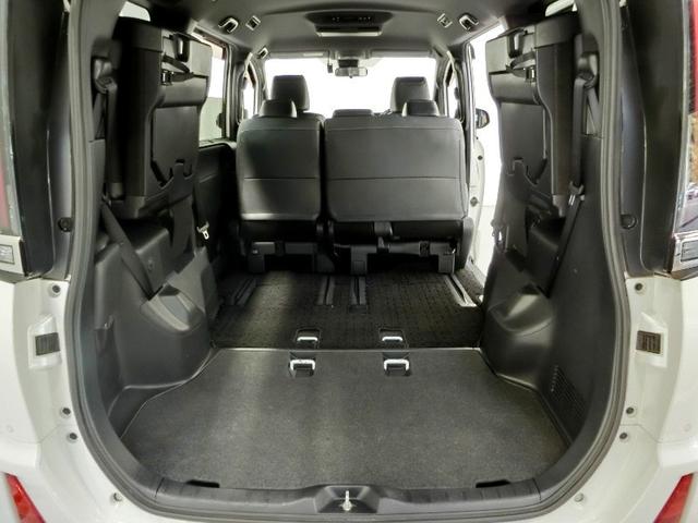 ノア Si ダブルバイビーII ワンオーナー 衝突被害軽減システム 横滑り防止機能 ABS エアバッグ オートクルーズコントロール 盗難防止装置 アイドリングストップ バックカメラ 後席モニター ETC ドラレコ CD スマートキー(17枚目)