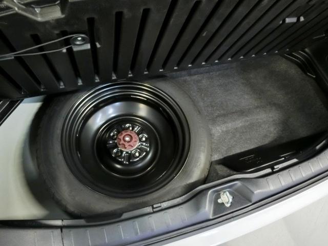 ノア Si ダブルバイビーII ワンオーナー 衝突被害軽減システム 横滑り防止機能 ABS エアバッグ オートクルーズコントロール 盗難防止装置 アイドリングストップ バックカメラ 後席モニター ETC ドラレコ CD スマートキー(18枚目)