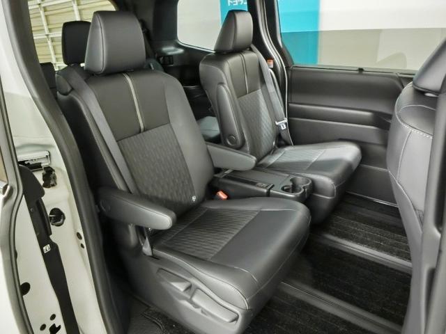 ノア Ｓ－Ｚ　ワンオーナー　安全装備　衝突被害軽減システム　横滑り防止機能　ＡＢＳ　エアバッグ　オートクルーズコントロール　盗難防止装置　バックカメラ　後席モニター　ＥＴＣ　ミュージックプレイヤー接続可　ＣＤ（31枚目）