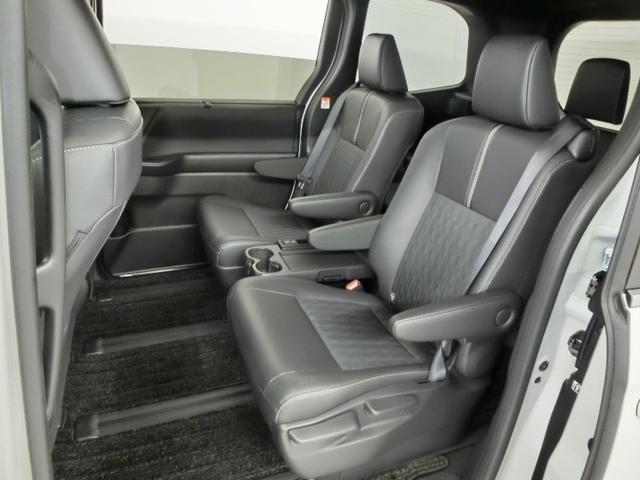 ノア Ｓ－Ｚ　ワンオーナー　安全装備　衝突被害軽減システム　横滑り防止機能　ＡＢＳ　エアバッグ　オートクルーズコントロール　盗難防止装置　バックカメラ　後席モニター　ＥＴＣ　ミュージックプレイヤー接続可　ＣＤ（34枚目）