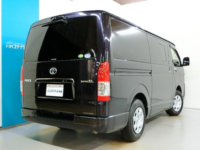 ハイエースバン スーパーＧＬ　ダークプライムＩＩ　ワンオーナー　４ＷＤ　衝突被害軽減システム　横滑り防止機能　ＡＢＳ　エアバッグ　盗難防止装置　バックカメラ　ＥＴＣ　ミュージックプレイヤー接続可　ＣＤ　スマートキー　キーレス　フル装備　Ｗエアコン（2枚目）