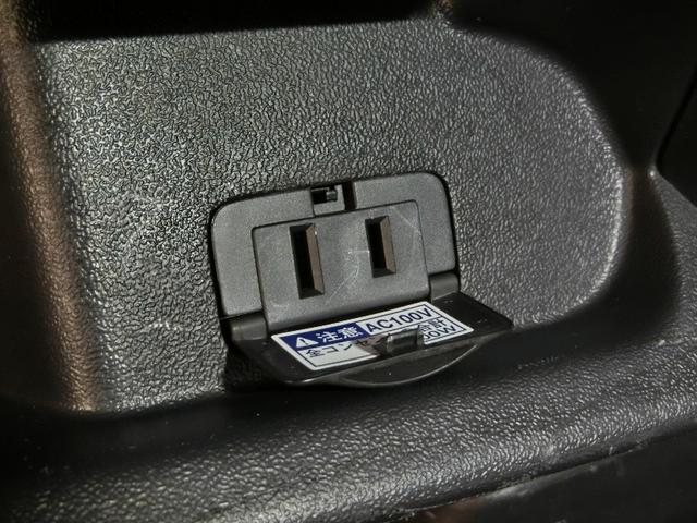 ハイエースバン スーパーＧＬ　ダークプライムＩＩ　ワンオーナー　４ＷＤ　衝突被害軽減システム　横滑り防止機能　ＡＢＳ　エアバッグ　盗難防止装置　バックカメラ　ＥＴＣ　ミュージックプレイヤー接続可　ＣＤ　スマートキー　キーレス　フル装備　Ｗエアコン（17枚目）