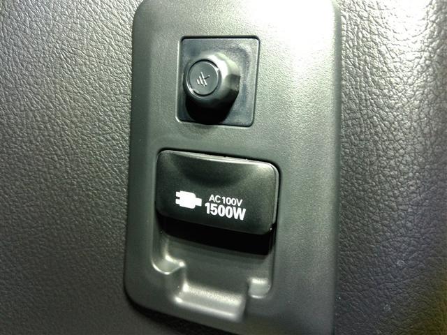 アルファードハイブリッド エグゼクティブラウンジＳ　ハイブリッド　ワンオーナー　４ＷＤ　革シート　電動シート　安全装備　衝突被害軽減システム　横滑り防止機能　ＡＢＳ　エアバッグ　オートクルーズコントロール　盗難防止装置　バックカメラ　後席モニター　ＣＤ（21枚目）