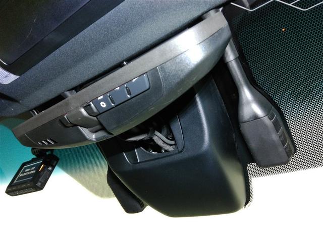 アルファードハイブリッド エグゼクティブラウンジＳ　ハイブリッド　ワンオーナー　４ＷＤ　革シート　電動シート　安全装備　衝突被害軽減システム　横滑り防止機能　ＡＢＳ　エアバッグ　オートクルーズコントロール　盗難防止装置　バックカメラ　後席モニター　ＣＤ（25枚目）