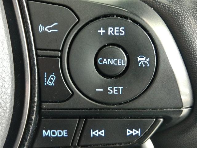 �^�]�ȑ��̃X�e�A�����O�X�C�b�`�ł��B�N���[�Y�R���g���[���̑���ƃI�[�f�B�I�̑��삪�ł��܂��B�N���[�Y�R���g���[���͍������H���s���ɔR�����A�^�]�҂̔�J�y���ɍv�����܂��B