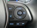 運転席側のステアリングスイッチです。クルーズコントロールの操作ができます。クルーズコントロールは高速道路走行時に燃費向上、運転者の疲労軽減に貢献します。