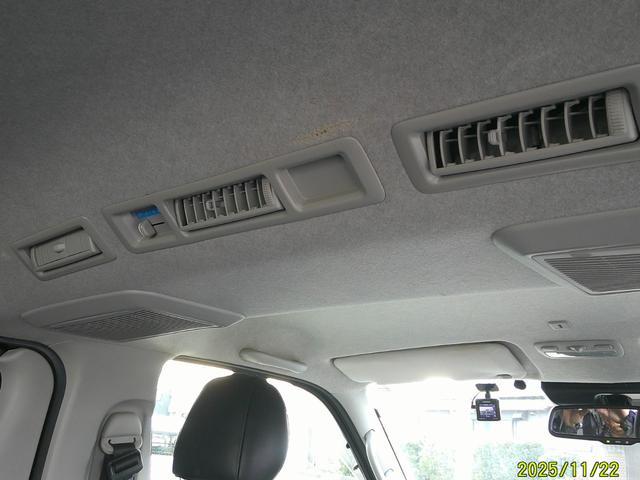 ハイエースバン スーパーＧＬ　ダークプライム　ワンオーナー　特別仕様車ダークプライム　両側パワードア　衝突軽減装置　エアコン　パワステ　インテチキースタート　ＳＤフルセグナビ　Ｂｌｕｅｔｏｏｔｈ接続　ドライブレコーダー　ＥＴＣ　社外リボンタイヤ（25枚目）
