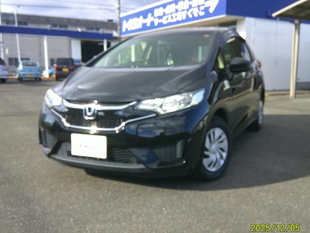 フィット 13G・Fパッケージ ワンオーナー車 スマ-トキ- ETC付き 禁煙 Rカメラ ブルートゥース メモリーナビ フルセグ 記録簿有(2枚目)