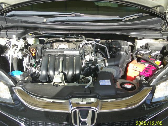 フィット 13G・Fパッケージ ワンオーナー車 スマ-トキ- ETC付き 禁煙 Rカメラ ブルートゥース メモリーナビ フルセグ 記録簿有(25枚目)