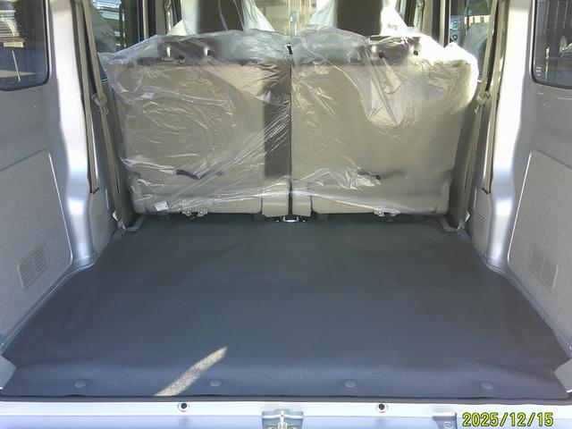 クリッパーバン GX エアコン パワステ パワーウインドフロントリア LEDライト 運転席シートヒーター ルーフコンソール アイドリングストップ プッシュスタート インテリキー スズキセーフティサポート リアヒーター(9枚目)