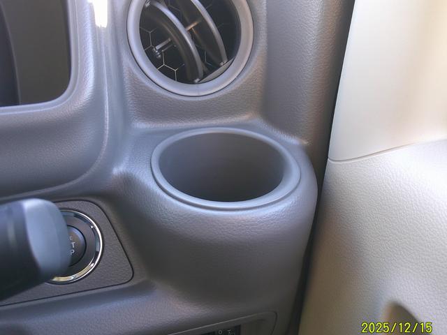 クリッパーバン GX エアコン パワステ パワーウインドフロントリア LEDライト 運転席シートヒーター ルーフコンソール アイドリングストップ プッシュスタート インテリキー スズキセーフティサポート リアヒーター(25枚目)