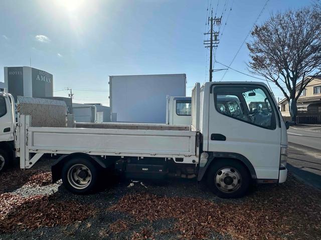 キャンター ＤＸ　ＭＴ　後輪ダブル　ＥＴＣ　エアコン　パワーウィンドウ　運転席エアバッグ（4枚目）