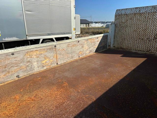 キャンター ＤＸ　ＭＴ　後輪ダブル　ＥＴＣ　エアコン　パワーウィンドウ　運転席エアバッグ（15枚目）