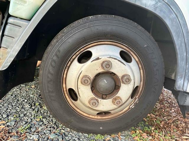 キャンター ＤＸ　ＭＴ　後輪ダブル　ＥＴＣ　エアコン　パワーウィンドウ　運転席エアバッグ（18枚目）