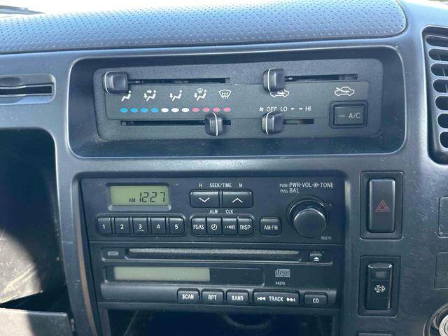 デュトロ 　ＡＴ　後輪ダブル　ＥＴＣ　エアコン　パワーウィンドウ　ＣＤ（2枚目）