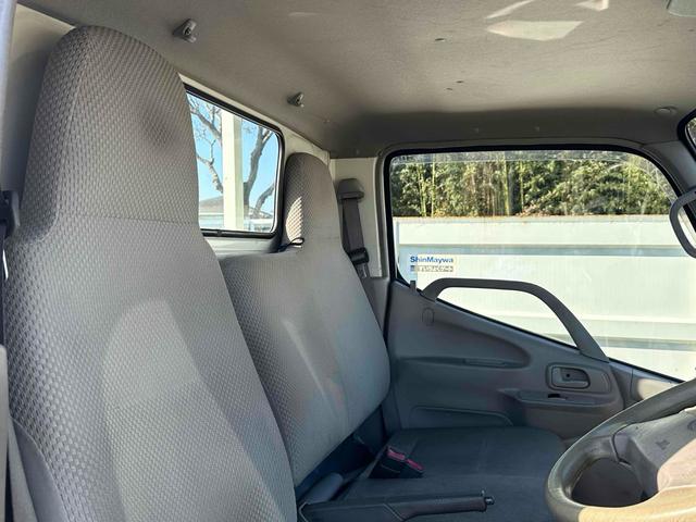 デュトロ 　ＡＴ　後輪ダブル　ＥＴＣ　エアコン　パワーウィンドウ　ＣＤ（7枚目）