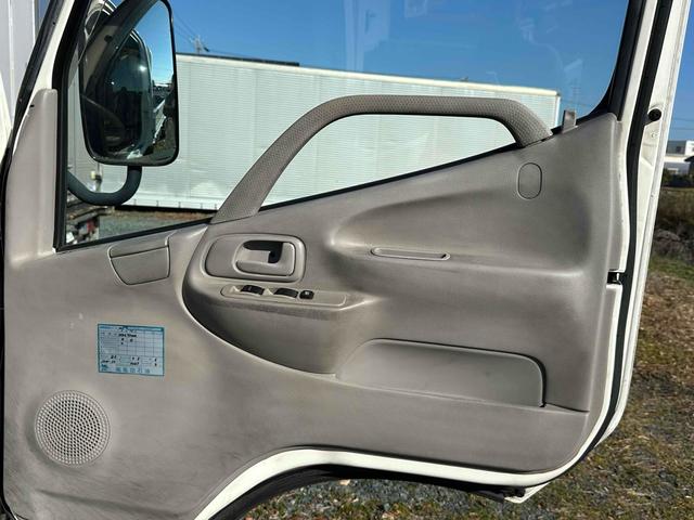 デュトロ 　ＡＴ　後輪ダブル　ＥＴＣ　エアコン　パワーウィンドウ　ＣＤ（9枚目）