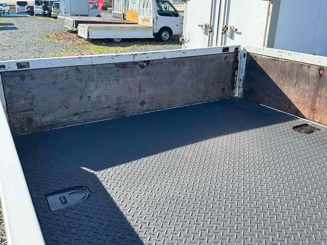 デュトロ 　ＡＴ　後輪ダブル　ＥＴＣ　エアコン　パワーウィンドウ　ＣＤ（22枚目）