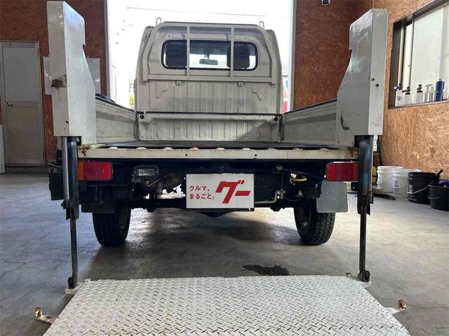 キャリイトラック 　４ＷＤ　ＭＴ　アルミホイール　エアコン（15枚目）