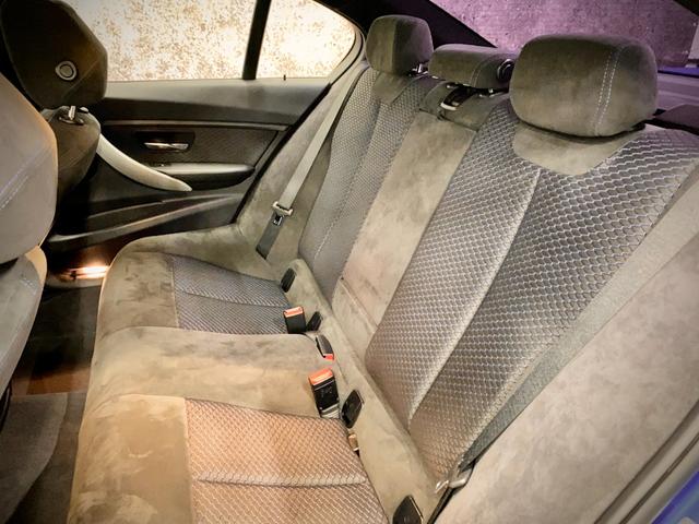 ３シリーズ ３２０ｉ　Ｍスポーツ　バックカメラ　クリアランスソナー　オートクルーズコントロール　レーンアシスト　アルミホイール　オートライト　ＨＩＤ　パワーシート　ターボ　スマートキー　アイドリングストップ　ＡＴ　盗難防止システム（11枚目）