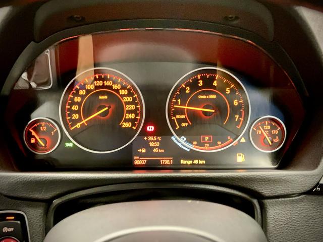 ３シリーズ ３２０ｉ　Ｍスポーツ　バックカメラ　クリアランスソナー　オートクルーズコントロール　レーンアシスト　アルミホイール　オートライト　ＨＩＤ　パワーシート　ターボ　スマートキー　アイドリングストップ　ＡＴ　盗難防止システム（22枚目）