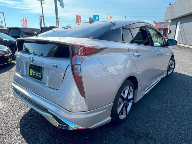 プリウス Aツーリングセレクション モデリスタエアロ ドライブレコーダー シートヒーター オートクルーズコントロール パークアシスト 衝突被害軽減システム アルミホイール オートマチックハイビーム LEDヘッドランプ CVT(2枚目)