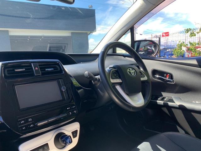 プリウス Aツーリングセレクション モデリスタエアロ ドライブレコーダー シートヒーター オートクルーズコントロール パークアシスト 衝突被害軽減システム アルミホイール オートマチックハイビーム LEDヘッドランプ CVT(10枚目)